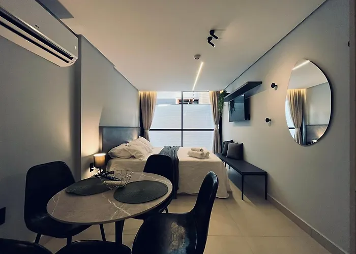 Apartamento Pe Na Areia Na Praia Do Bessa. Ag 012.